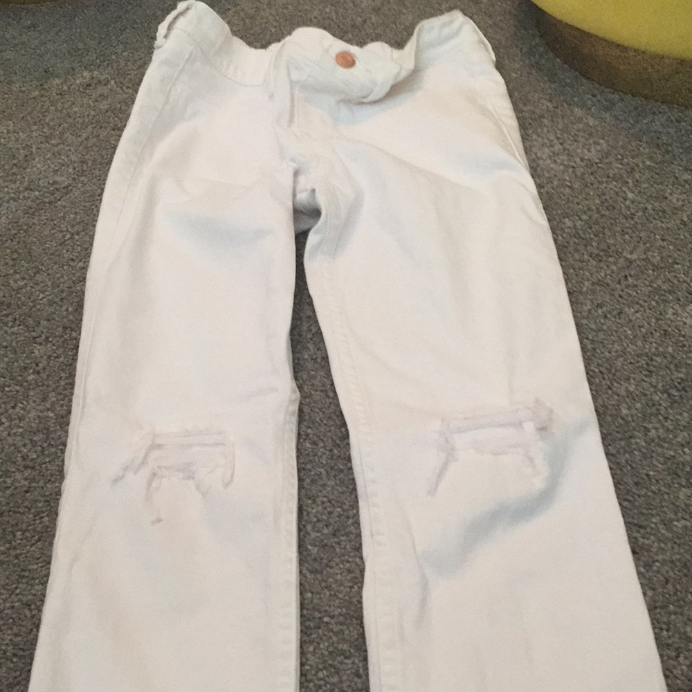 Size 11/12 white jagging from Abercrombie kids